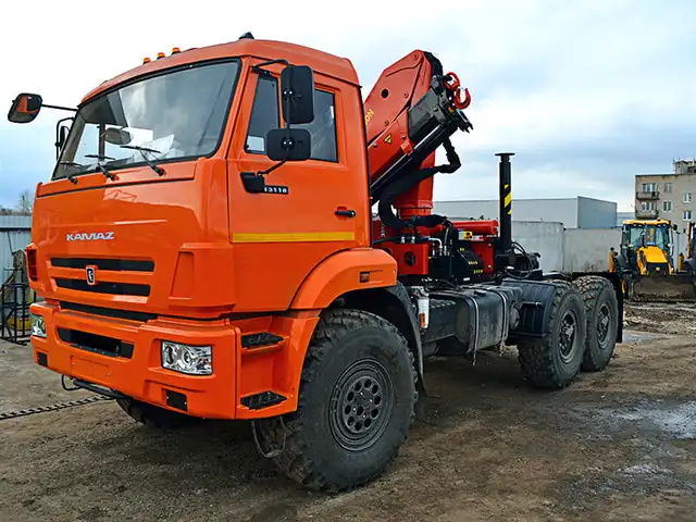 КАМАЗ 43118 тягач с КМУ Palfinger Инман IM 150N