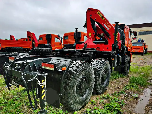 КАМАЗ 65221 седельный тягач с КМУ Palfinger PK 23500A