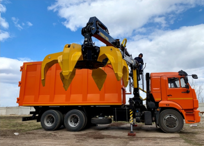 Ломовоз КАМАЗ 6520 с ГМУ МАЙМАН 110S